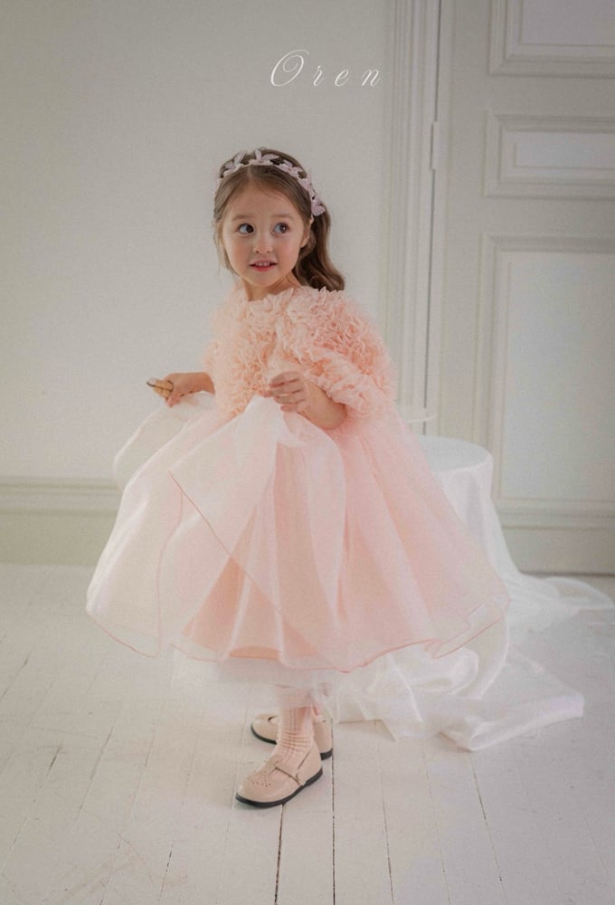 Girls' dress pink