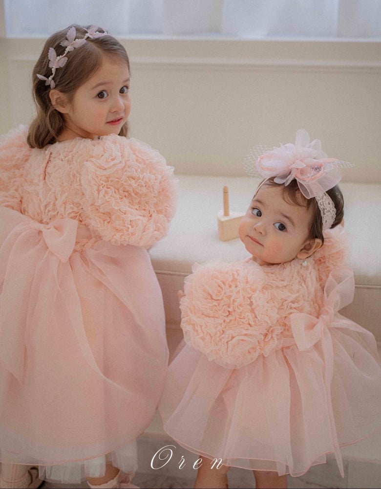 Girls' dress pink