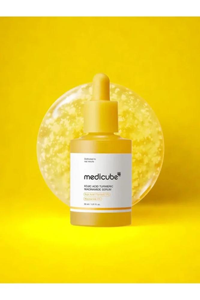 Medicube سيروم الكوجيك والكركم والنياسيناميد 30 مل