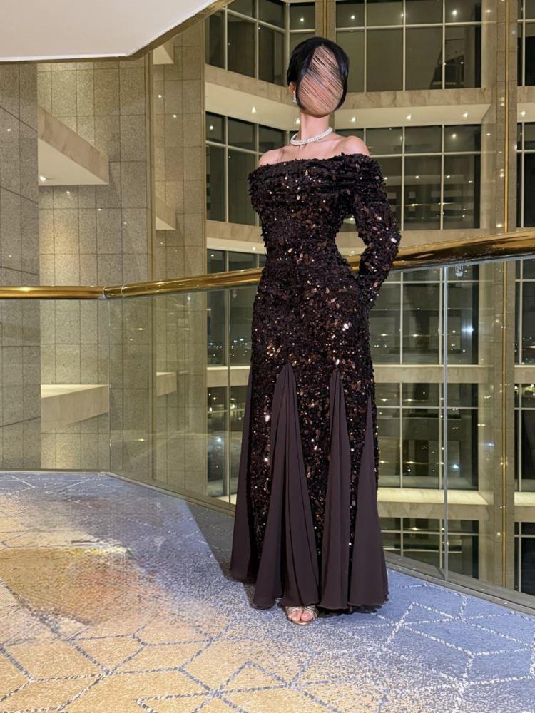 Sequin Off-Shoulder Evening Dress - فستان سهرة بترتر بكتف مكشوف