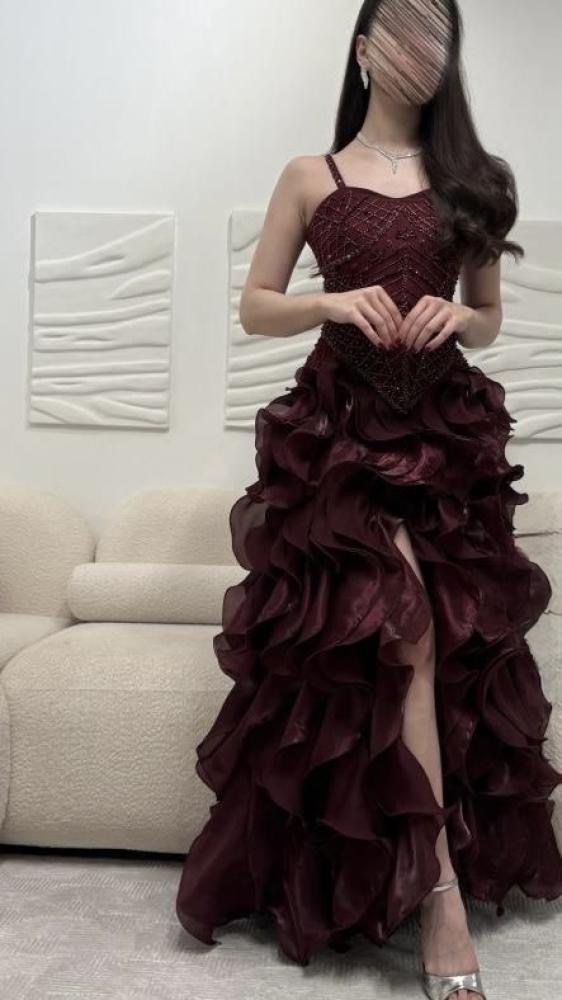 Elegant Ruffle Dress - فستان أنيق مكشكش