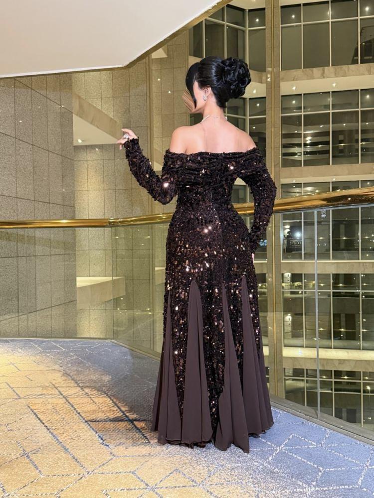 Sequin Off-Shoulder Evening Dress - فستان سهرة بترتر بكتف مكشوف