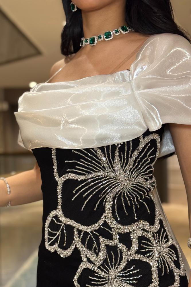 فستان سهره توب بأكمام مزين بالخرز لون اسود وابيض