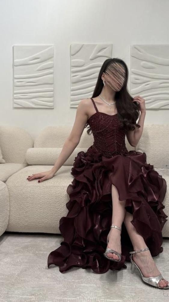 Elegant Ruffle Dress - فستان أنيق مكشكش