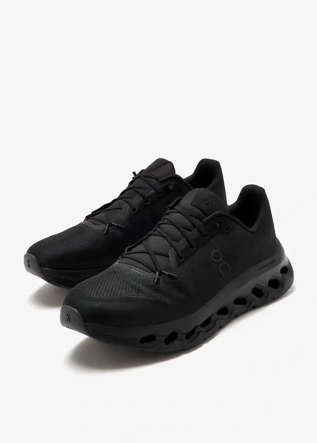 On Running Cloudtilt All Black