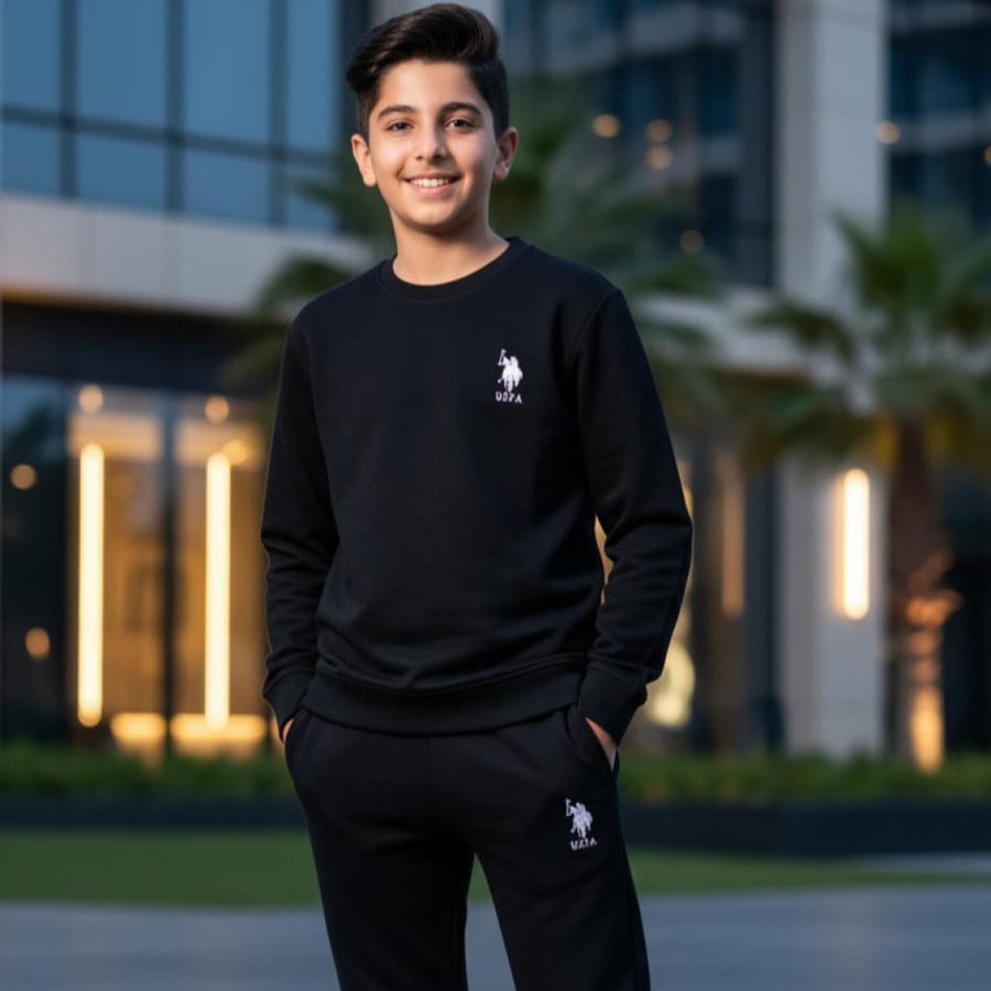 طقم ربيعي اسود من Po