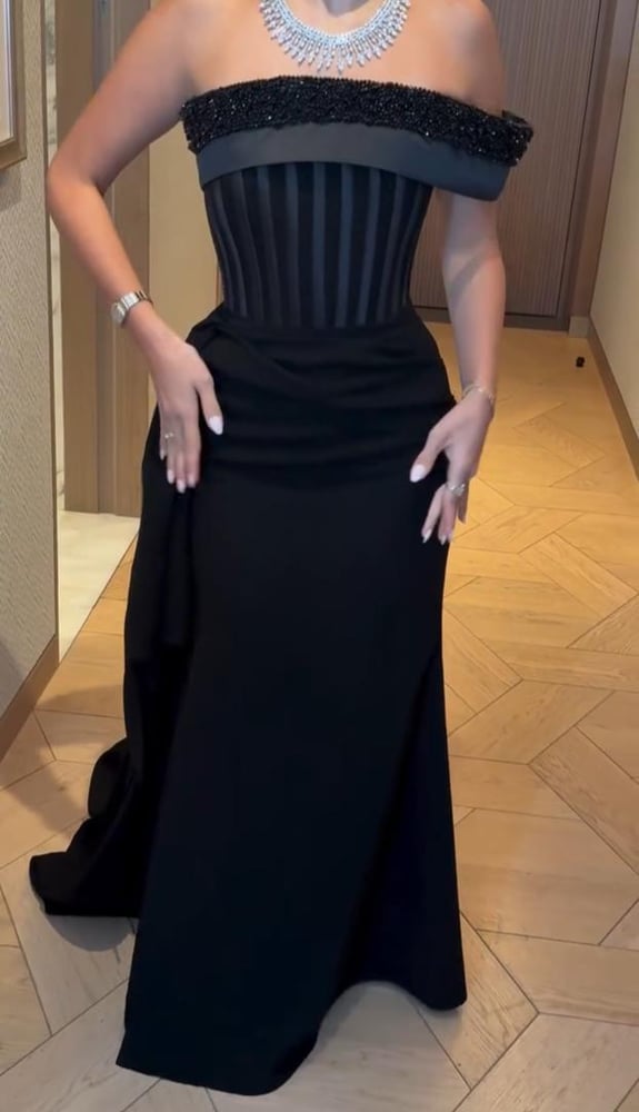 فستان سهره احمر واسود