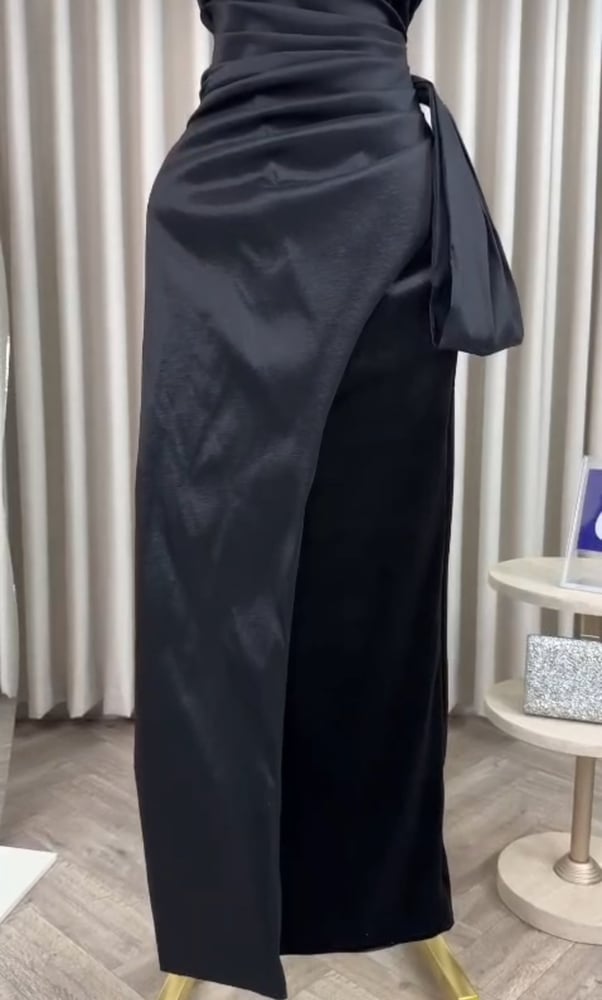 فستان سهرة أسود طويل للمناسبات والأعراس متجر مولين