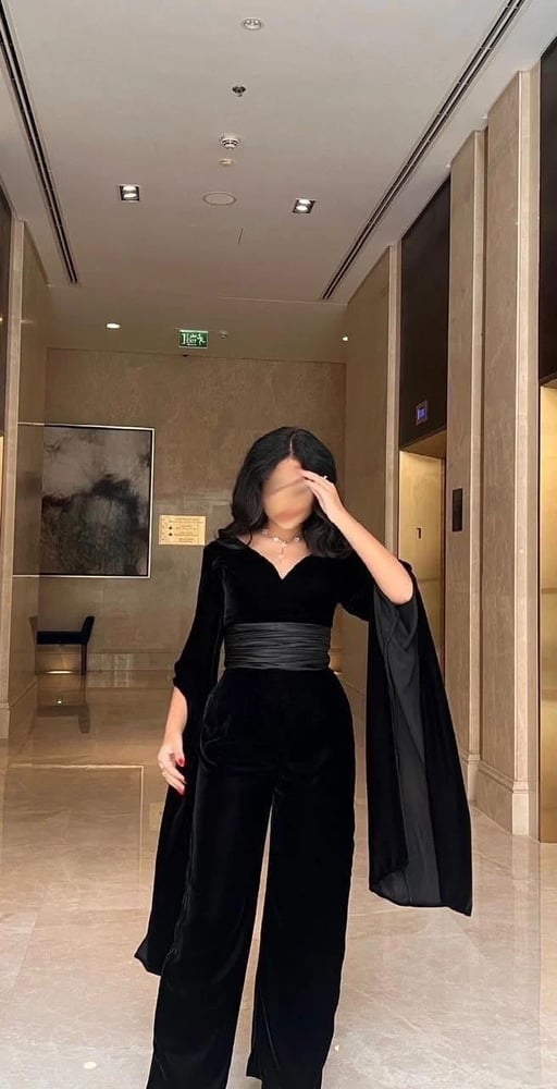 جمبسوت أسود مخمل طويل للمناسبات والأعراس متجر مولين