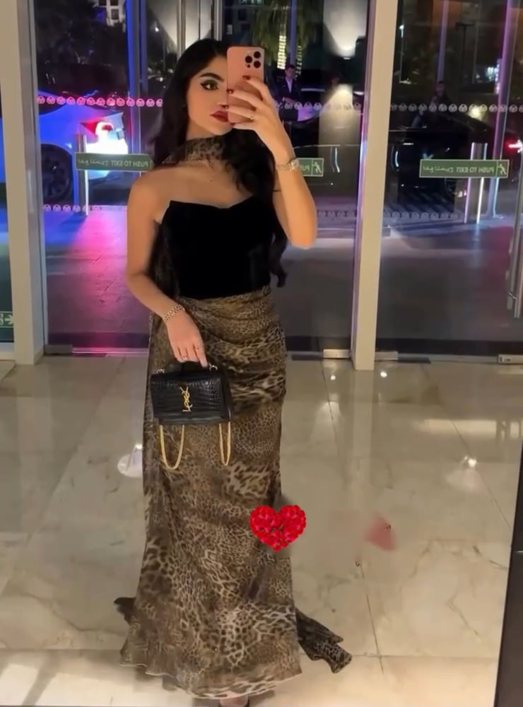 فستان سهره اسود مع نمري