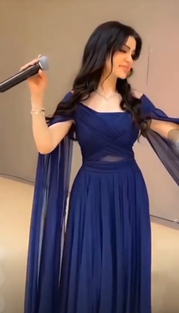 الفستان سهره كحلي