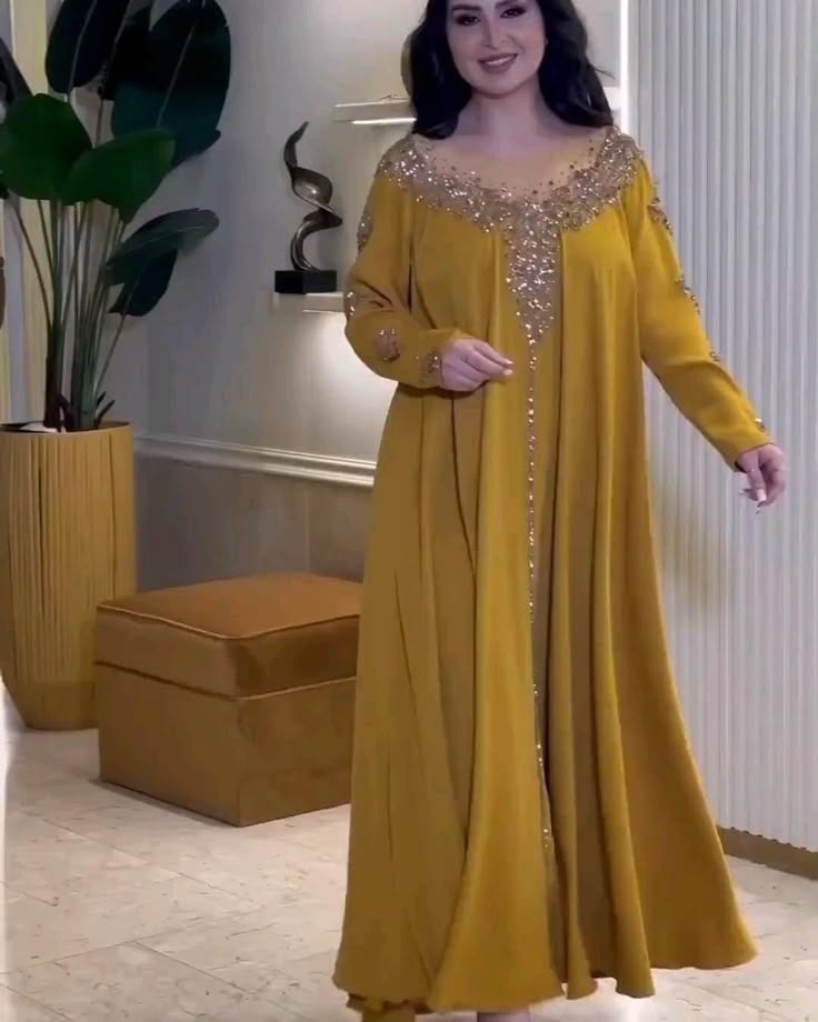 فستان سهرة كركمي باربي مع ترتر طويل للمناسبات والأعراس متجر مولين