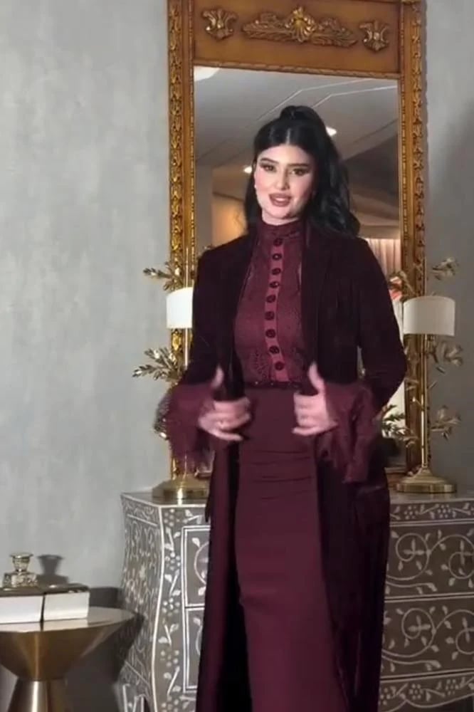 فستان سهرة برغندي باربي و دانتيل طويل للمناسبات والأعراس متجر مولين