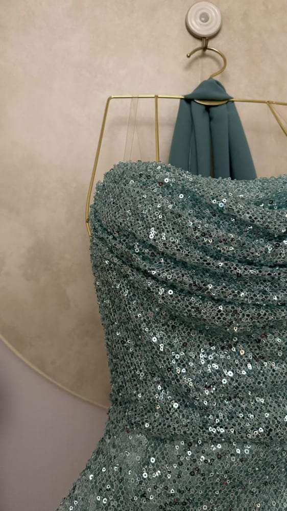 فستان سهرة سماوي كلفه تطريز خرز و ترتر طويل للمناسبات والأعراس متجر مولين