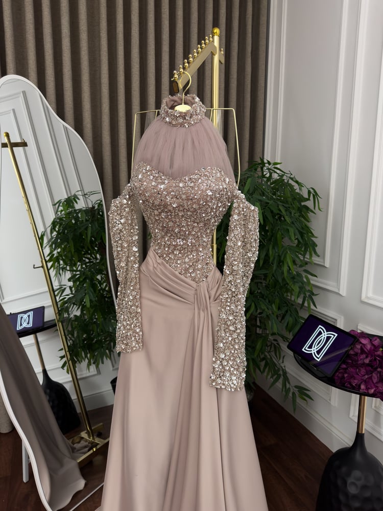 فستان سهره لحمي