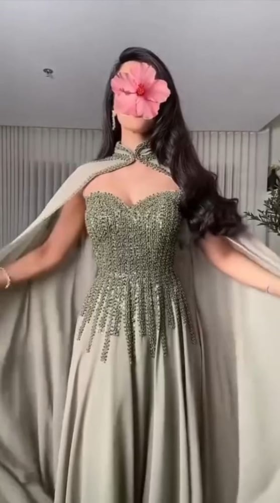 فستان سهره احمر و اخضر متوفر لونين منه