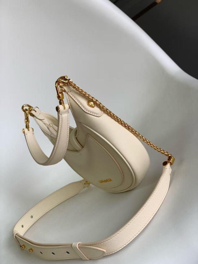 شنطة بولغاري SERPENTINE ELLIPSE مقاس 19.5cm