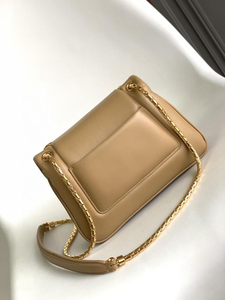 شنطة بولغاري Serpenti Forever مقاس 22.5cm