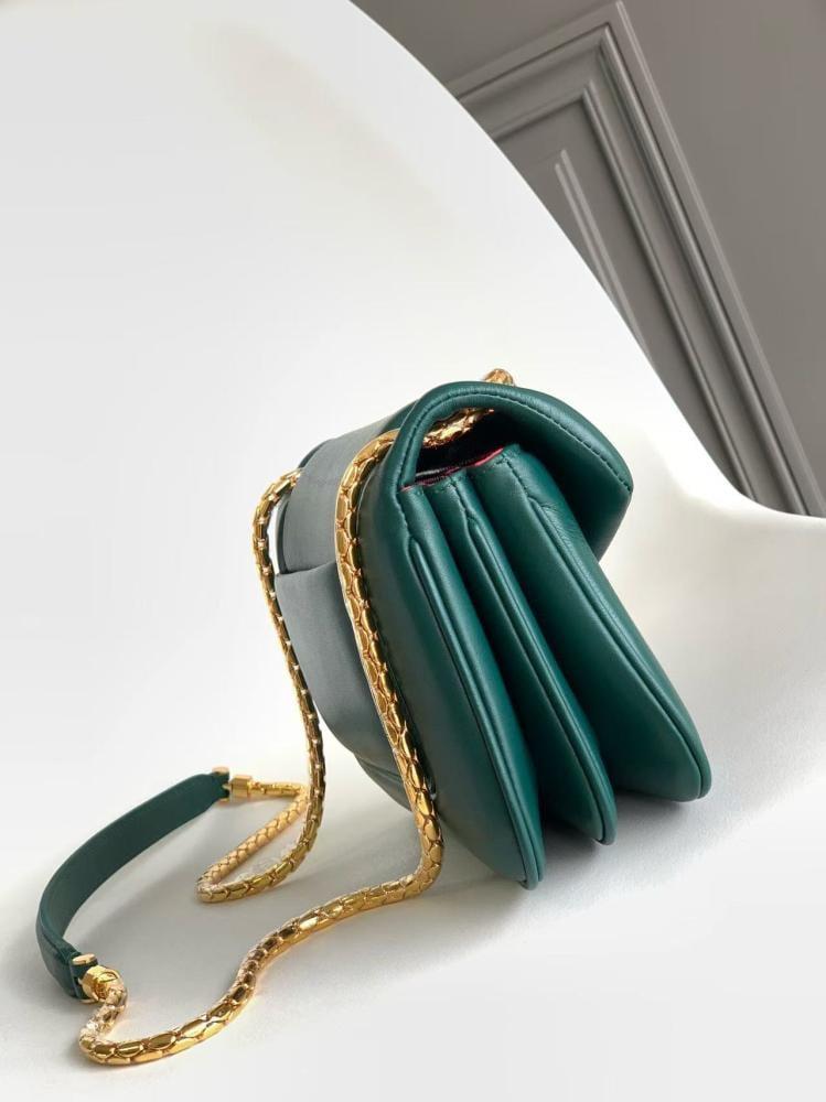 شنطة بولغاري Serpenti Forever مقاس 22.5cm