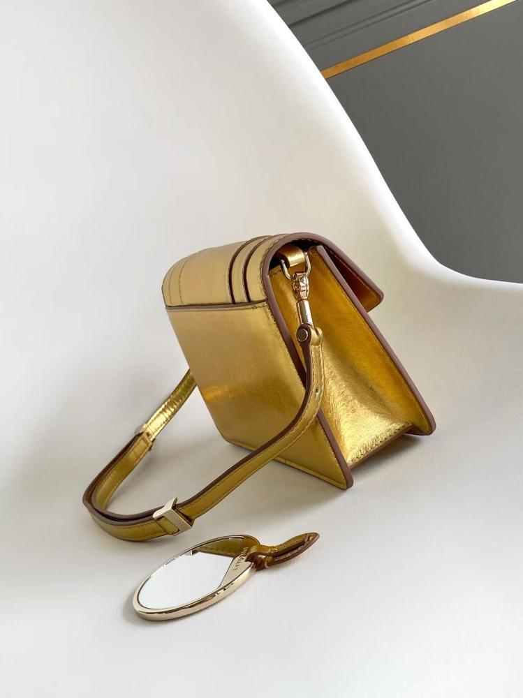 شنطة بولغاري Serpenti Forever مقاس 17cm