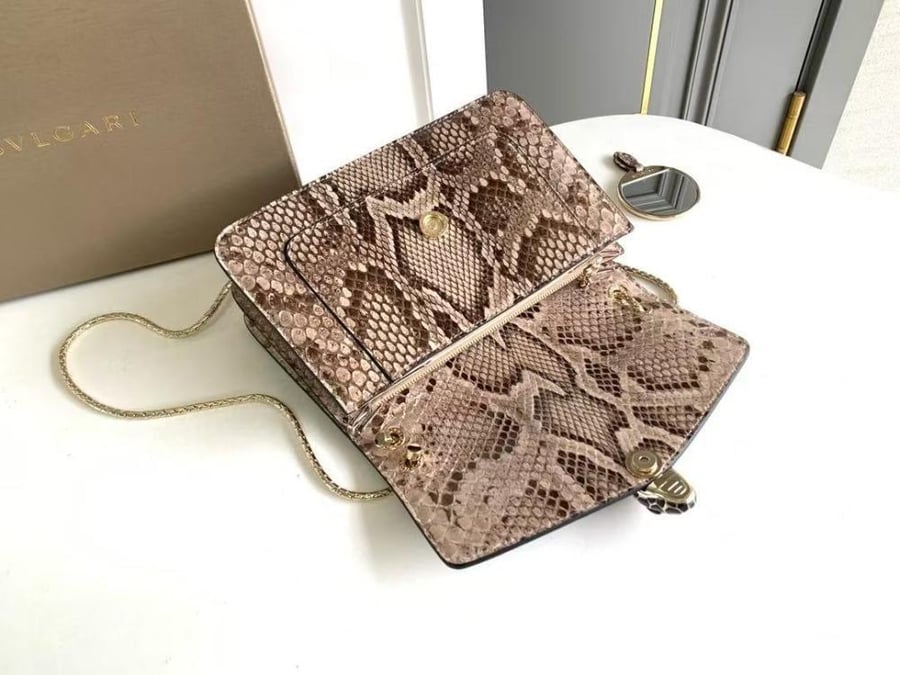 شنطة بولغاري Serpenti Forever مقاس 25cm