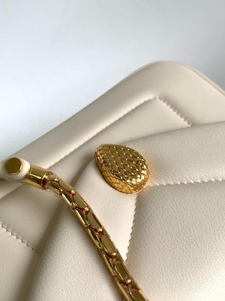 شنطة بولغاري Serpenti Forever مقاس 20cm