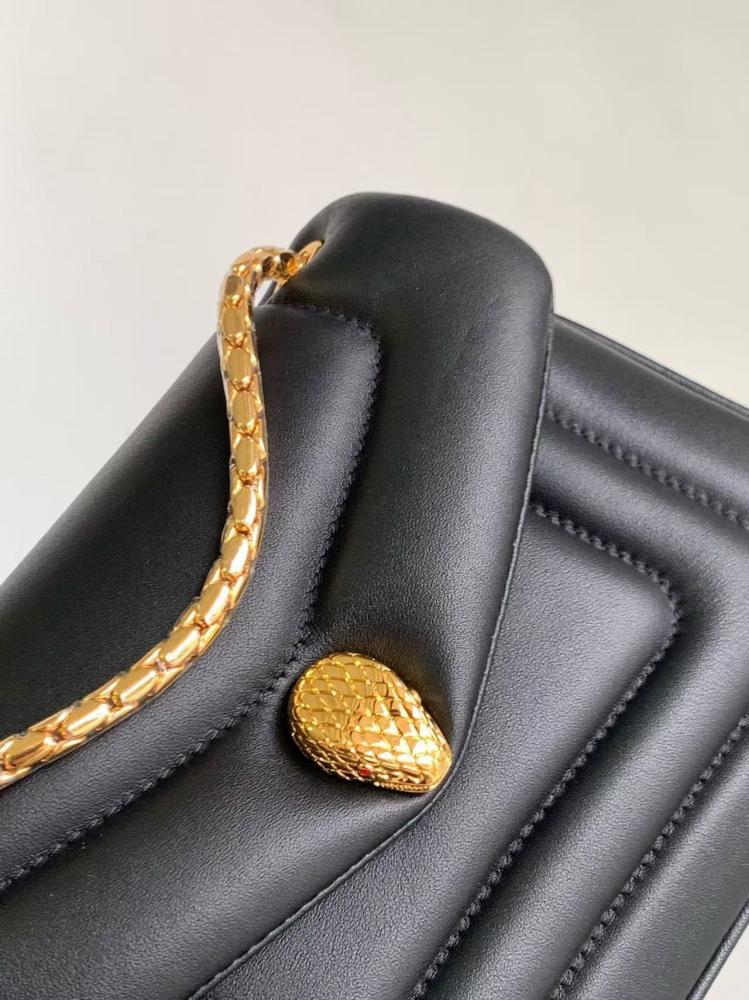 شنطة بولغاري Serpenti Forever مقاس 22.5cm