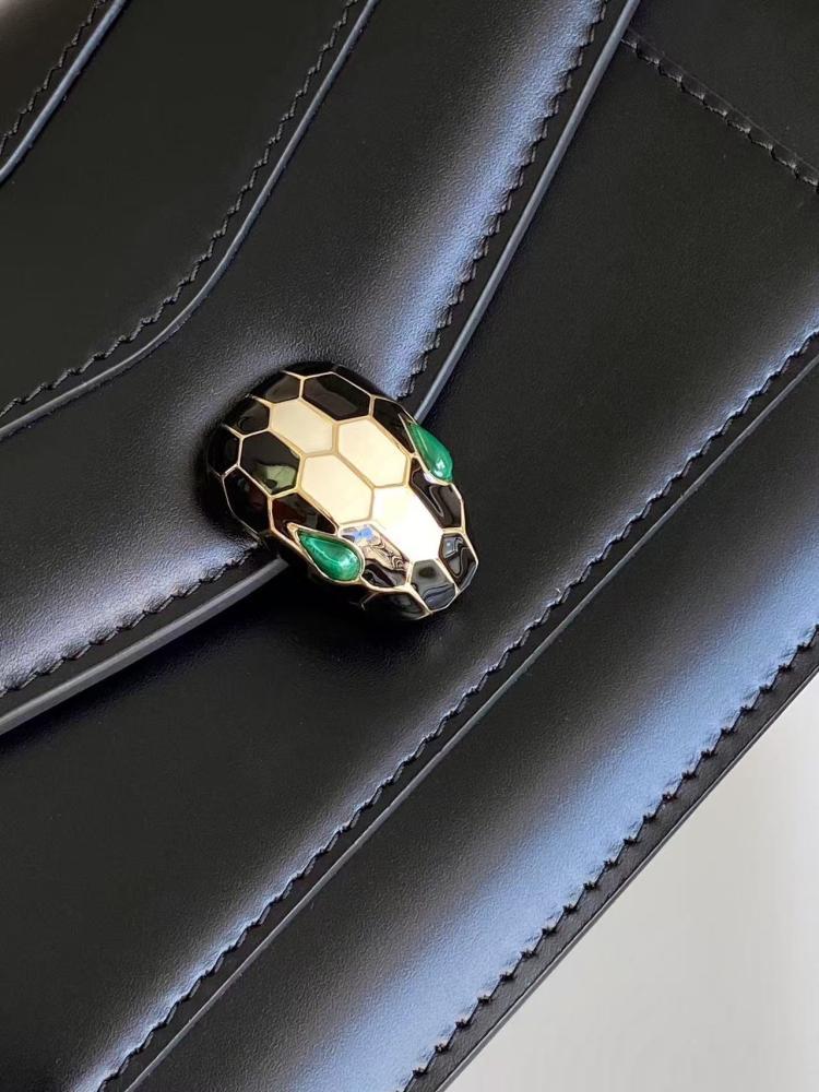 شنطة بولغاري Serpenti Forever مقاس 20cm