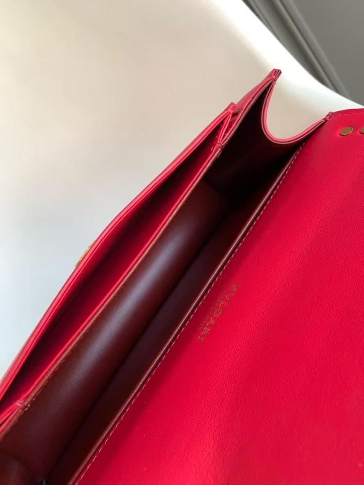 شنطة بولغاري SERPENTI EAST-WEST MAXI CHAIN مقاس 28cm