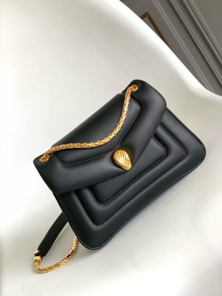 شنطة بولغاري Serpenti Forever مقاس 22.5cm