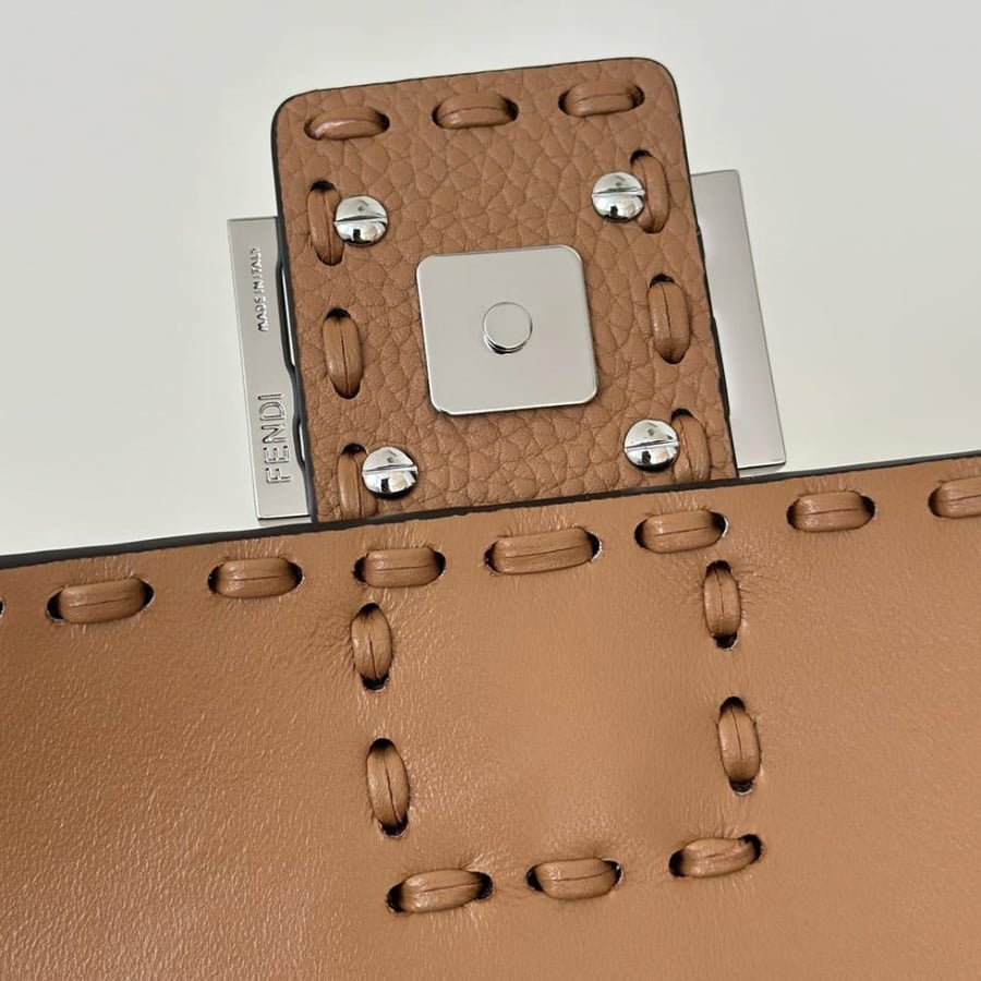 فندي bagutte 27CM