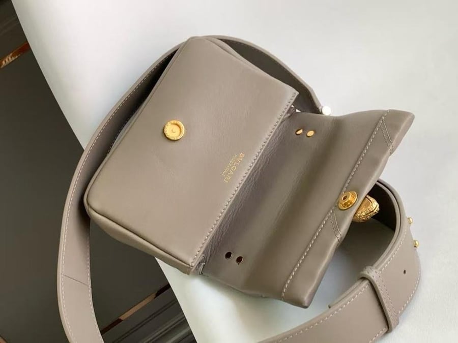 شنطة بولغاري Serpenti Cobochon مقاس 18cm