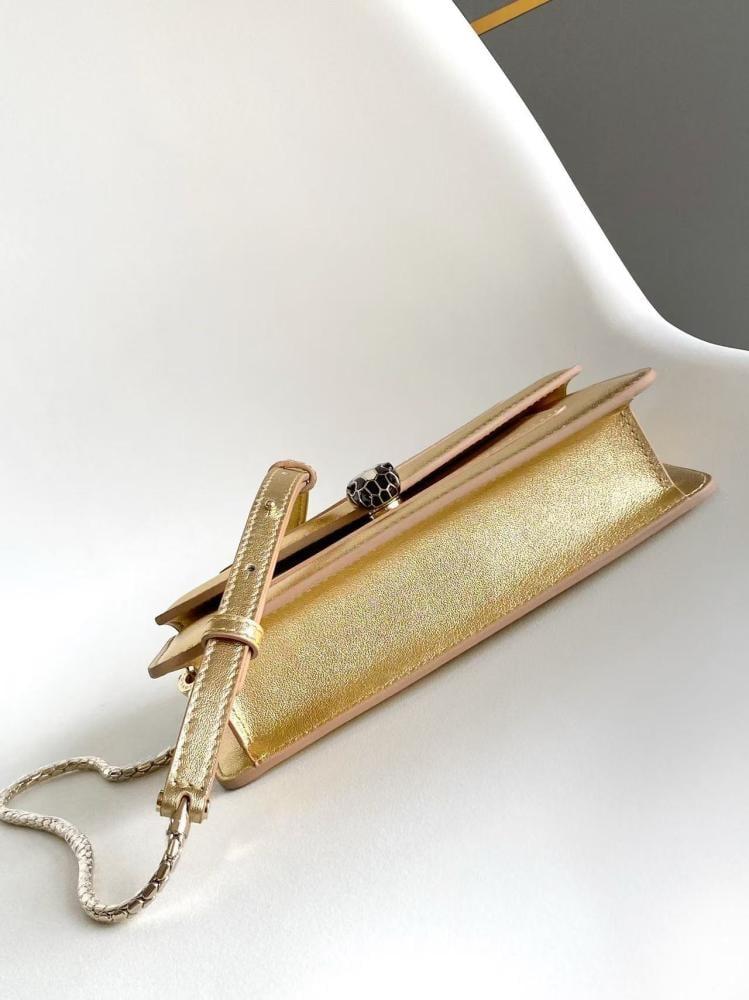 شنطة بولغاري Serpenti Forever مقاس 20cm