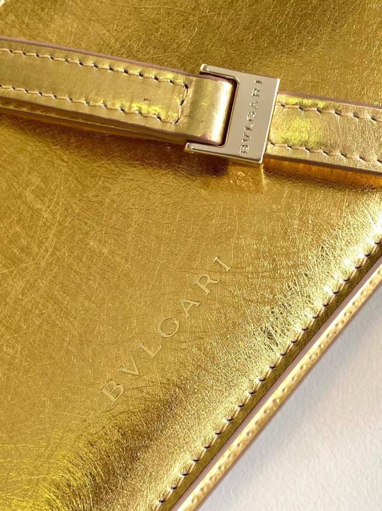 شنطة بولغاري Serpenti Forever مقاس 22cm