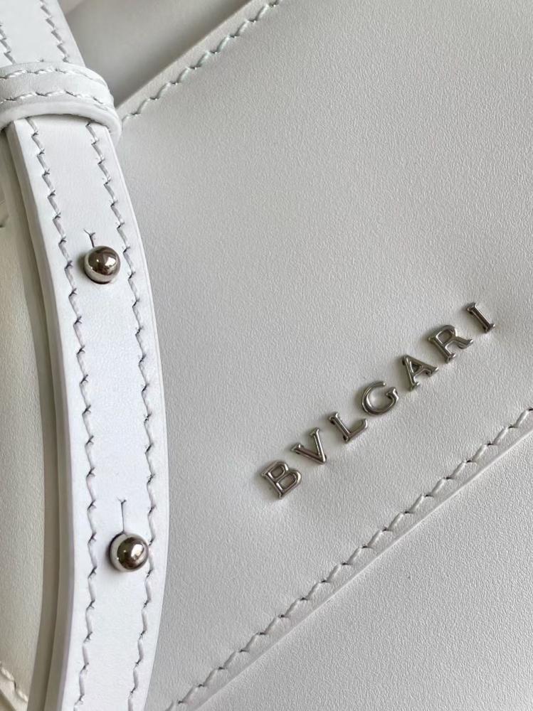 شنطة بولغاري Serpenti Forever مقاس 19cm