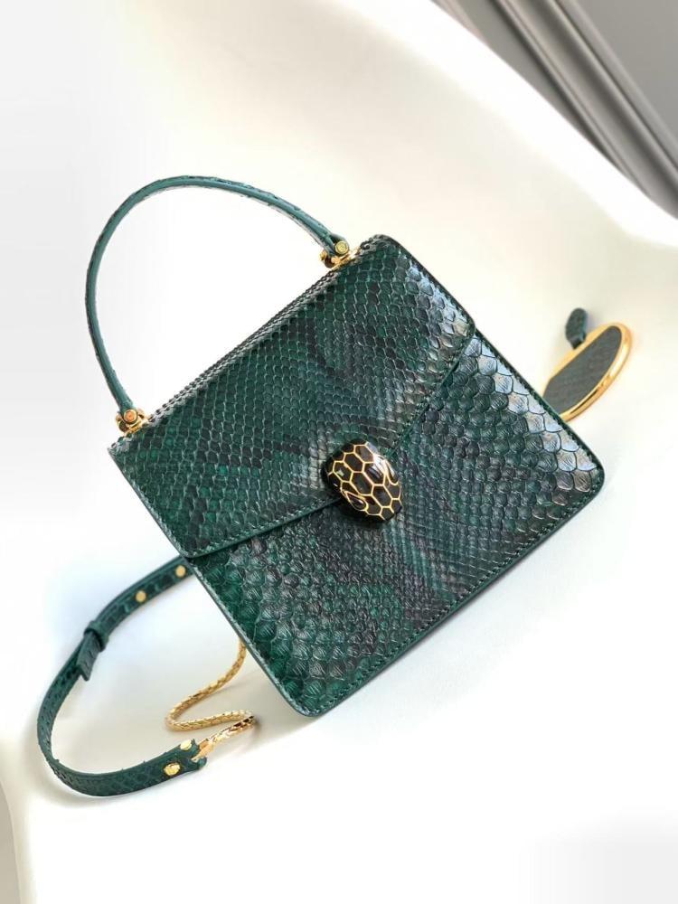شنطة بولغاري Serpenti Forever مقاس 18cm
