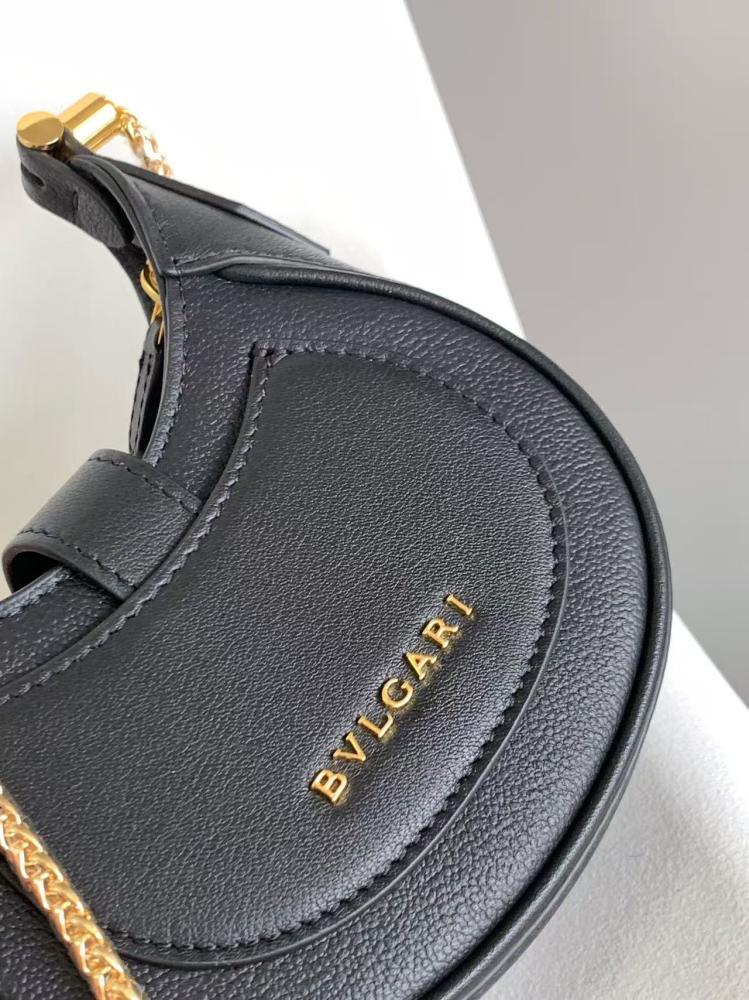 شنطة بولغاري SERPENTINE ELLIPSE مقاس 18cm