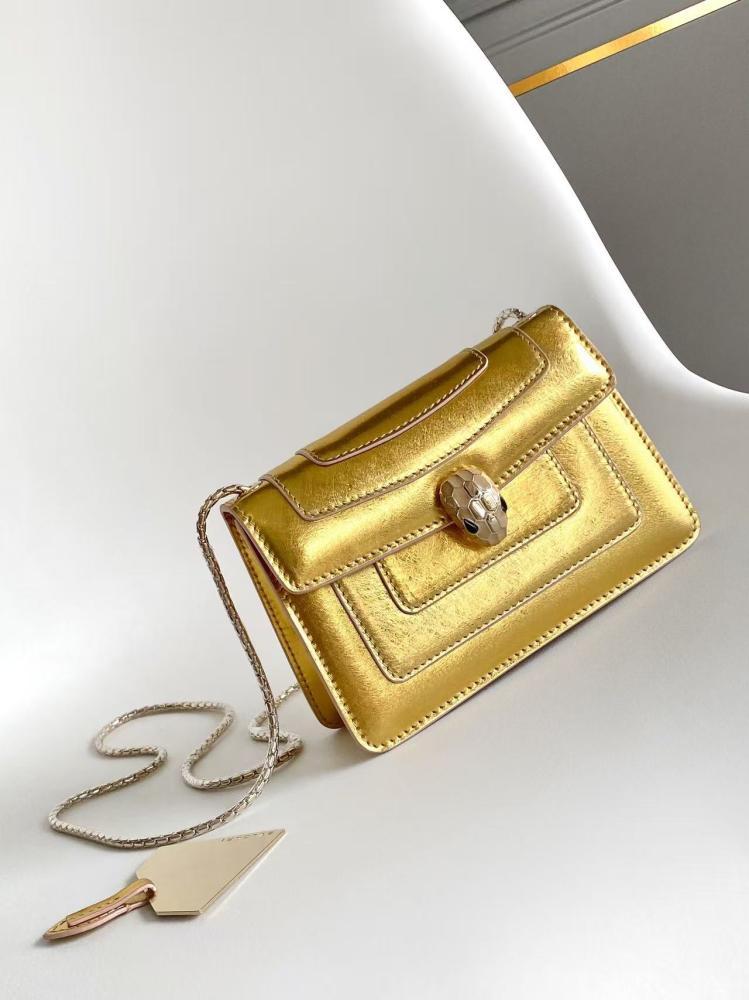 شنطة بولغاري Serpenti Forever مقاس 17cm