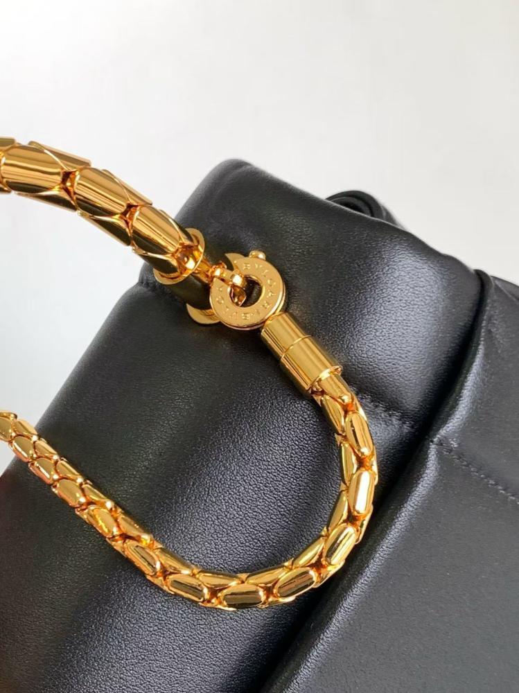 شنطة بولغاري Serpenti Forever مقاس 20cm