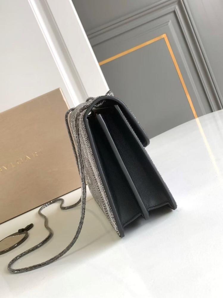شنطة بولغاري Serpenti Forever مقاس 25cm