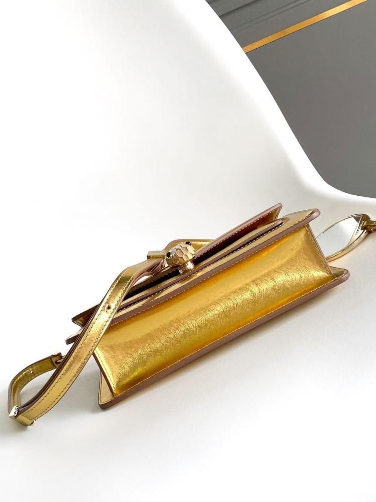 شنطة بولغاري Serpenti Forever مقاس 22cm