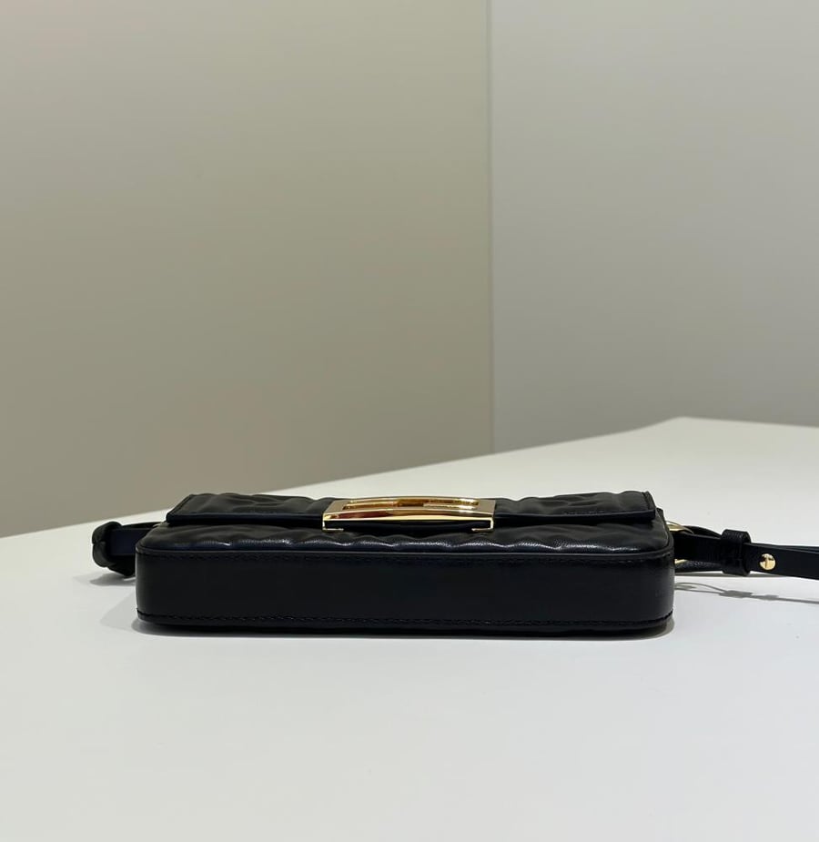 فندي فون باقيت 19 CM