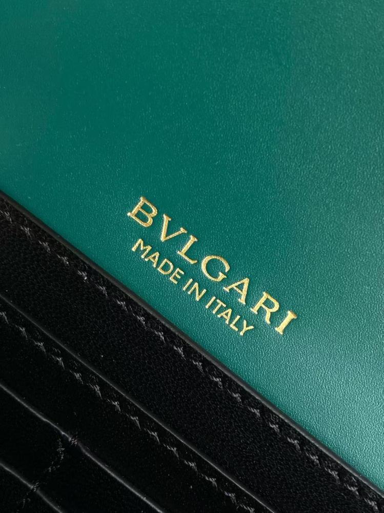 شنطة بولغاري Serpenti Forever مقاس 20cm