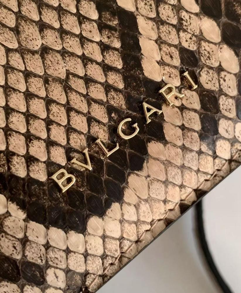 شنطة بولغاري Serpenti Forever مقاس 18.5cm