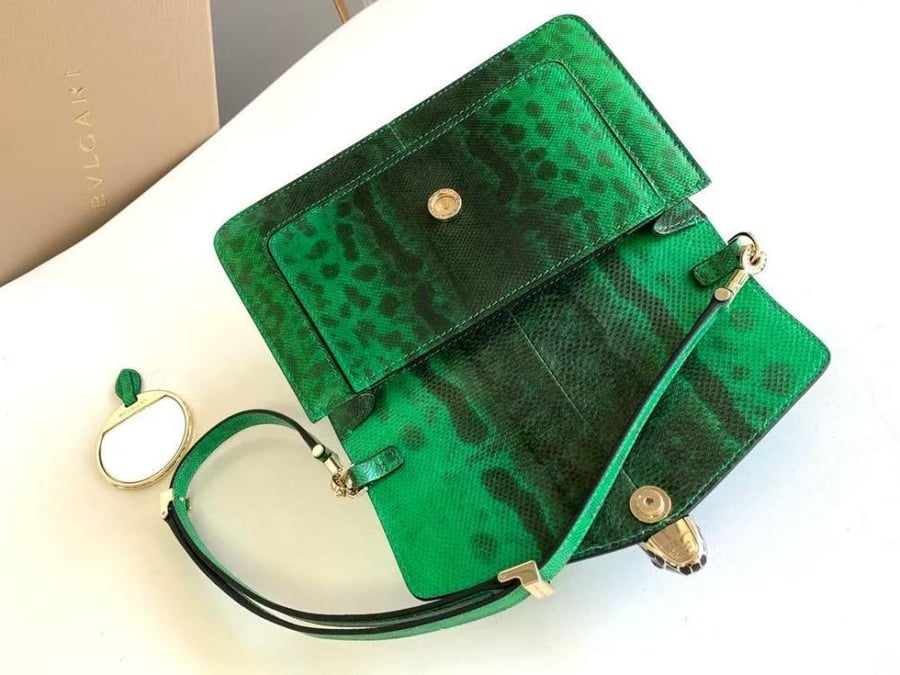 شنطة بولغاري SERPENTI FOREVER EAST-WEST مقاس 22