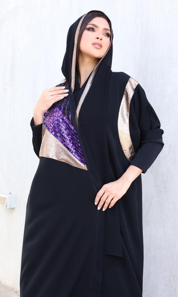 عباية كريب اسود مع لمعة موف او بنفسجي