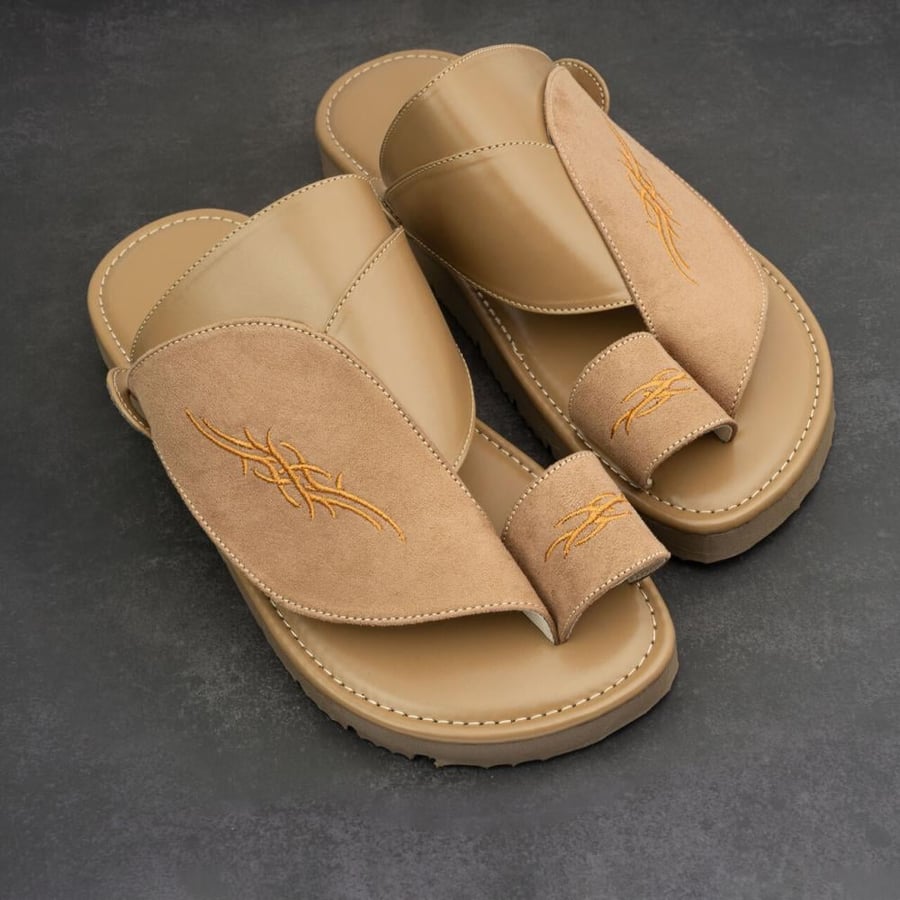 حذاء شرقى 350