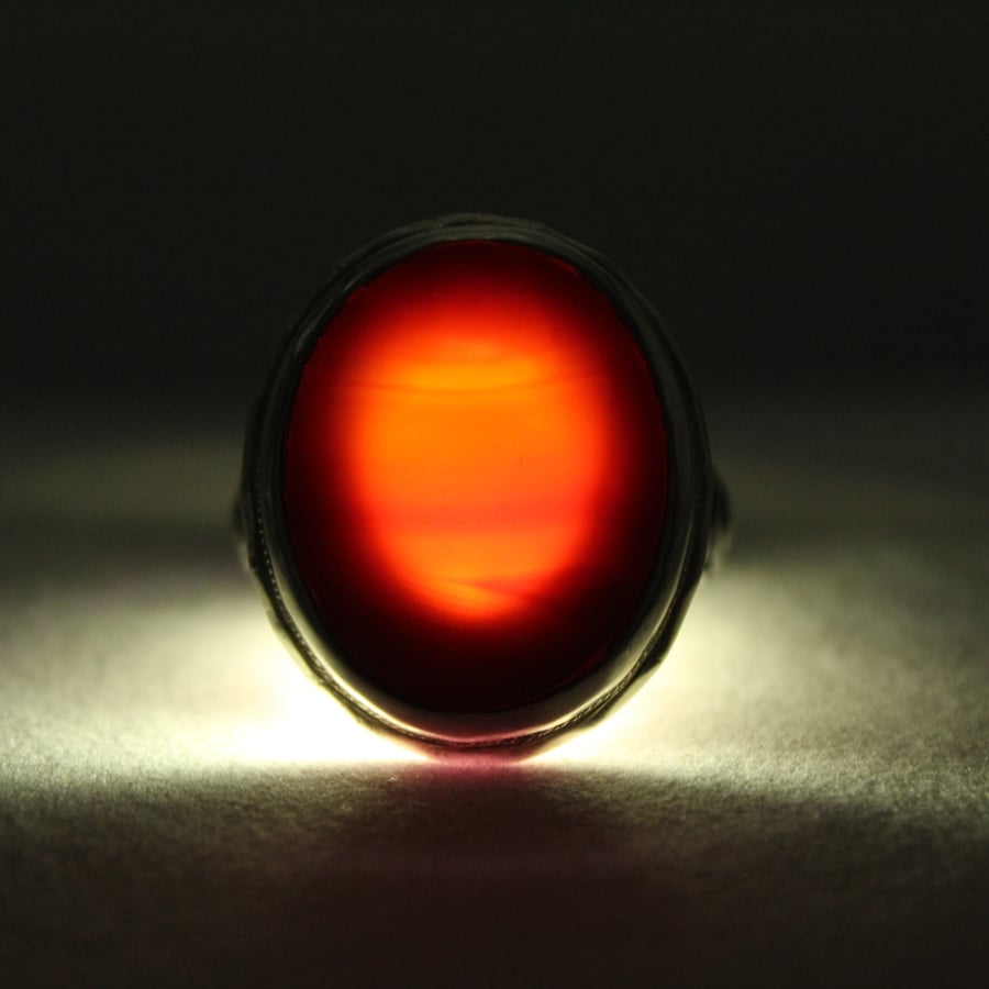 Men's silver ring with a Yemeni blood agate stone