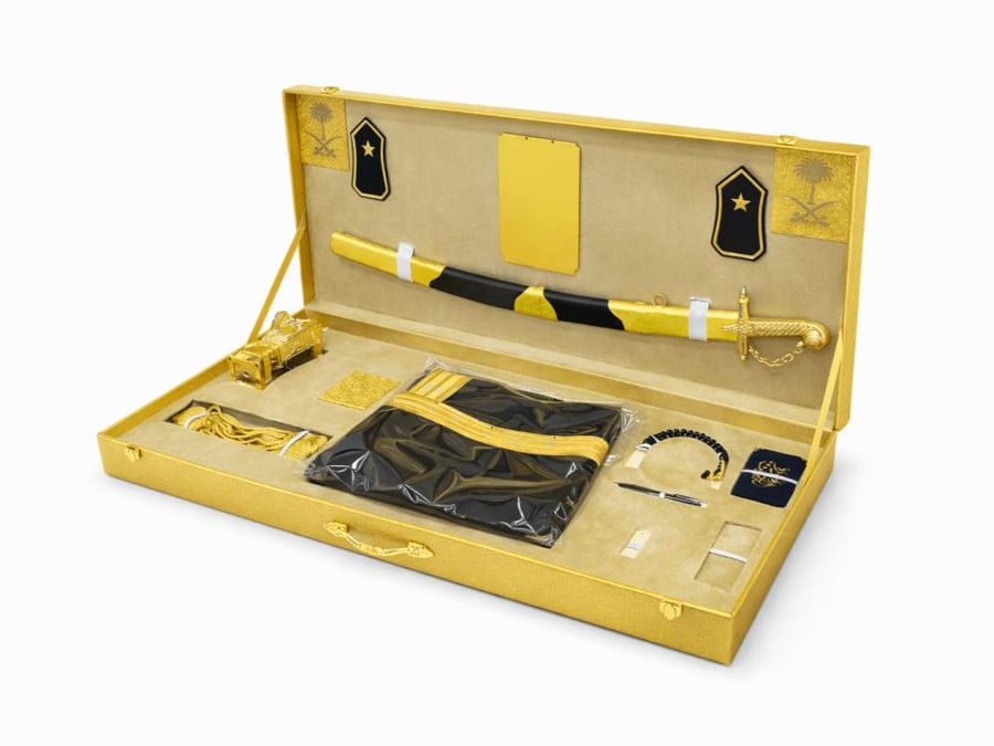 Royal luxury gift set with sword and Besh - special edition