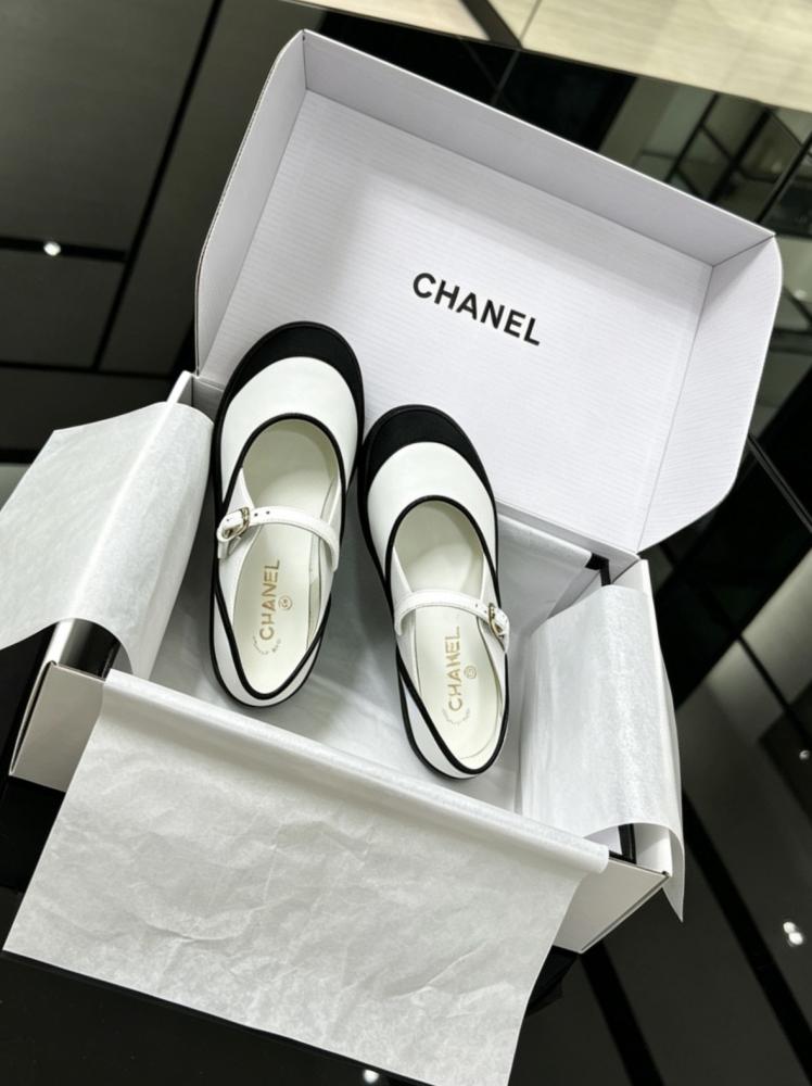 حذاء  Chanel ماري جين فلات